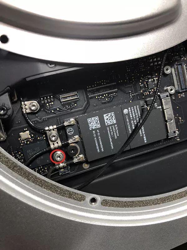 Mac Mini换固态硬盘的最全攻略，让你的桌面飞起来！