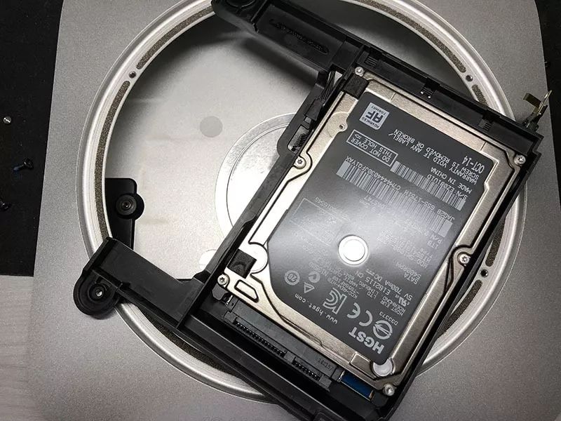 Mac Mini换固态硬盘的最全攻略，让你的桌面飞起来！